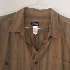 Patagonia men’s long sleeve xxl brown